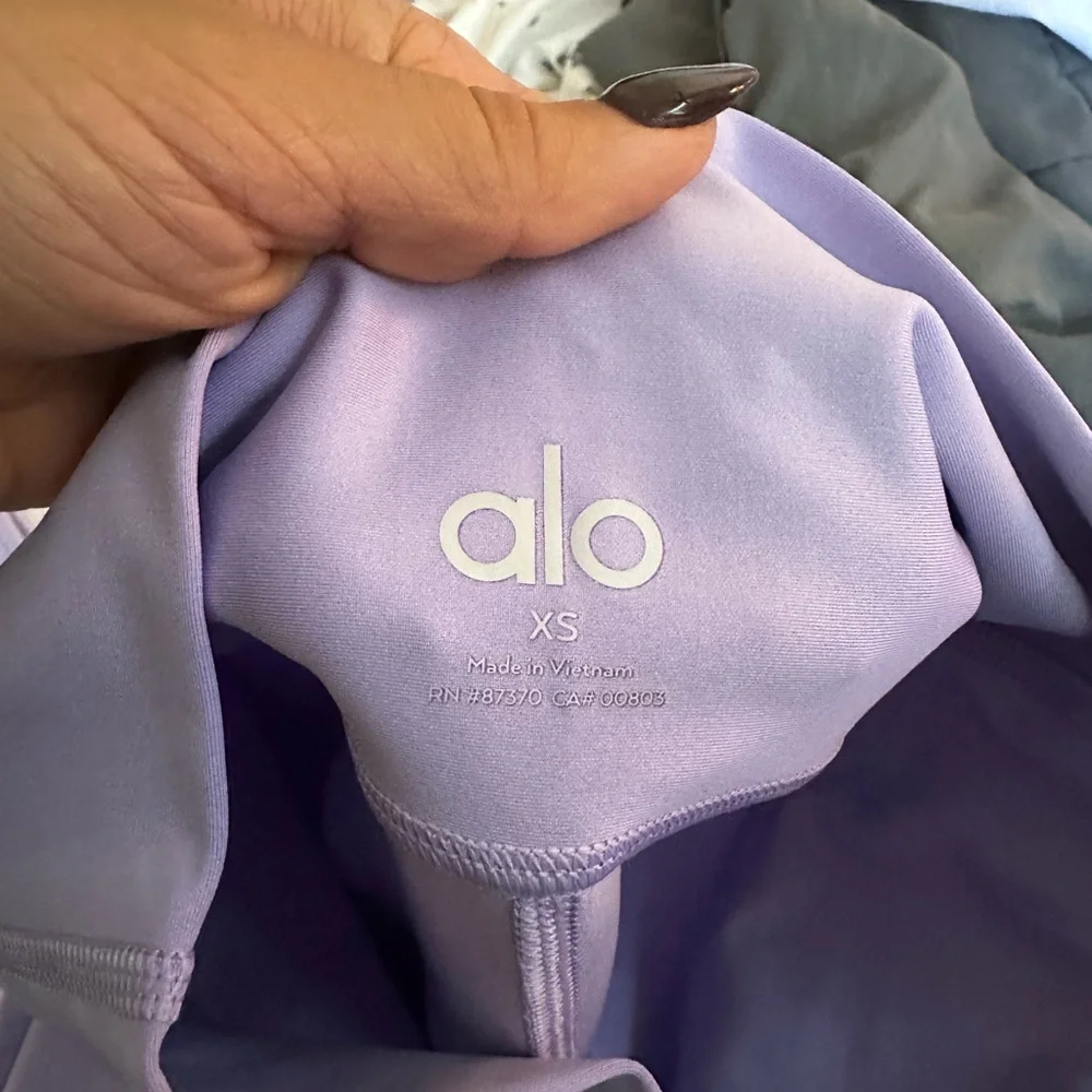 ALO Yoga smooth high